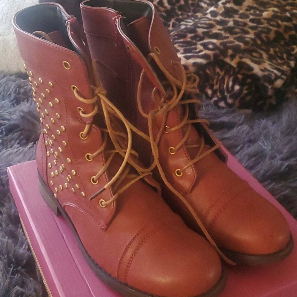 Ankle boots